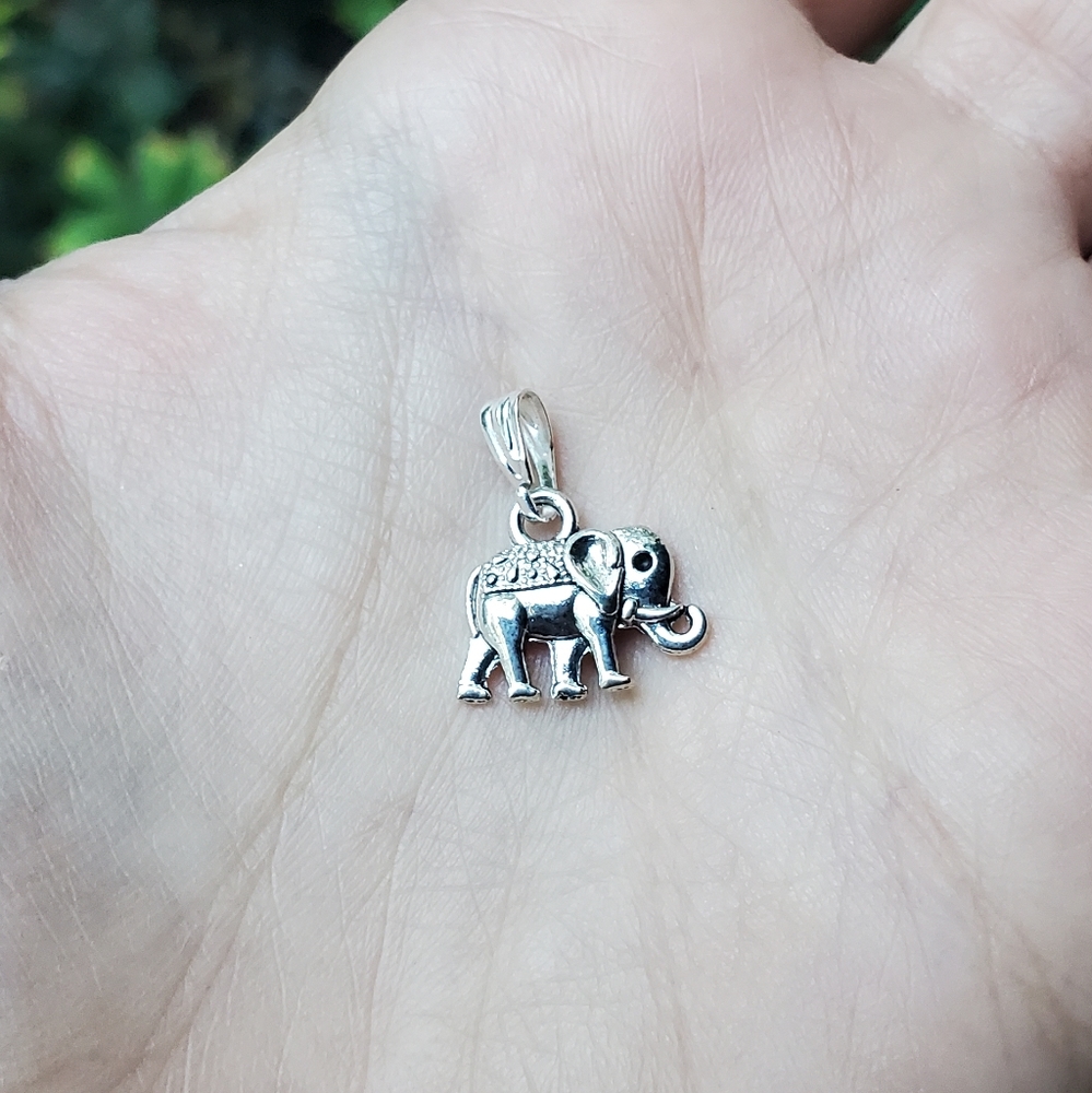 New Tiny Silver Elephant Charm - Picture 3 of 9